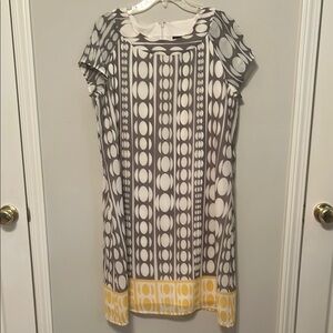 MSK Yellow and Brown Sheath Dress Short Sleeve Crew Neck. Size 16.